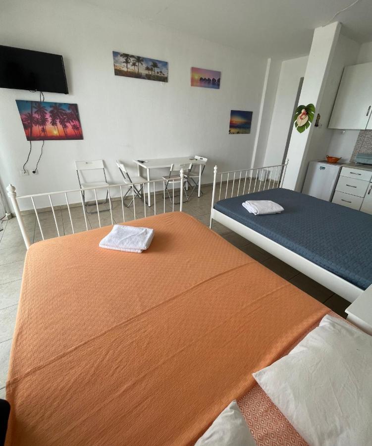 Breeze Apartments Peraia  Bagian luar foto